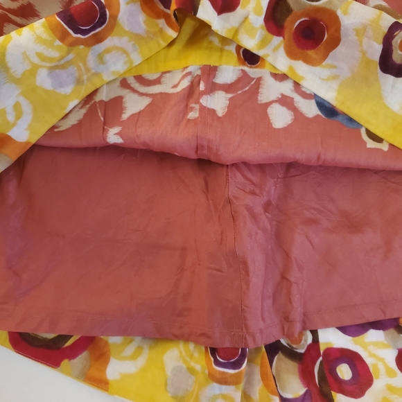 BCBG floral pleats skirt - Picture 4 of 6